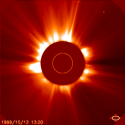 Uitbarstingen op de zon die gepaard gingen met een coronale massa uitstoot