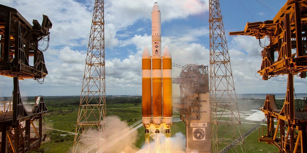 Lancering van een Delta IV heavy raket.