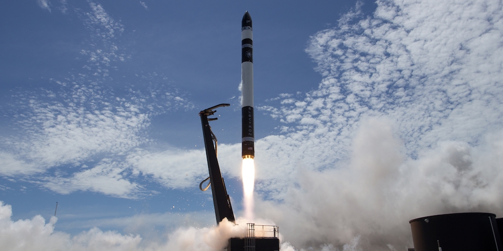 Lancering van de tweede Electron draagraket vanuit Nieuw Zeeland.