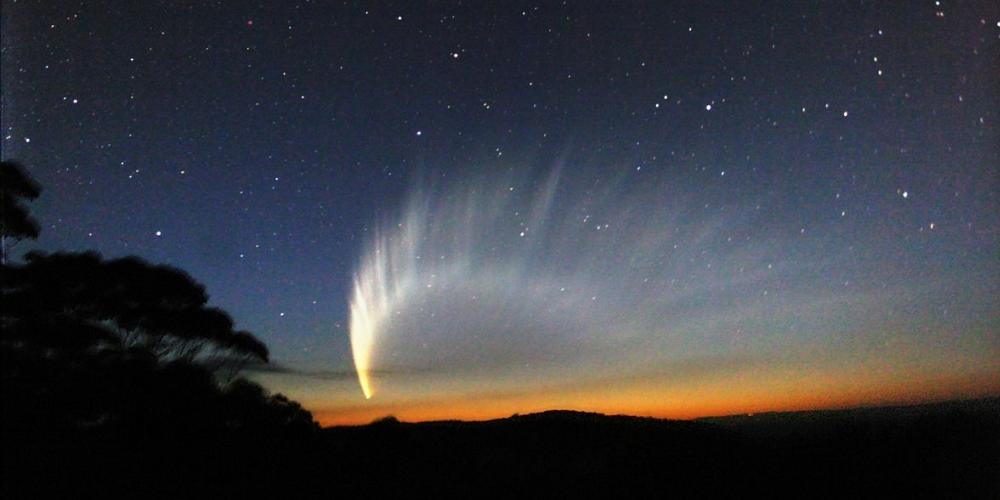 De prachtige komeet McNaught gefotografeerd in 2007