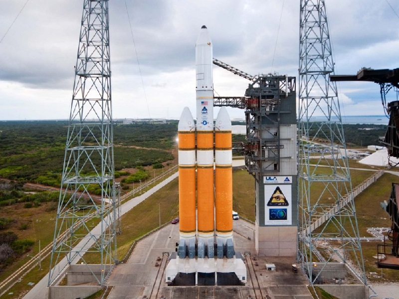 Delta IV heavy